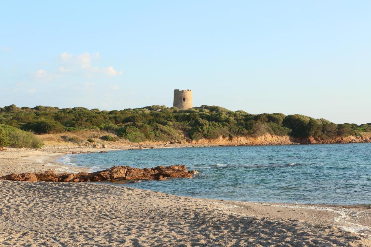 Borgo Dei Pescatori Hotell Aglientu Exteriör bild